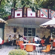 1980 թ․ Սրճարանում
